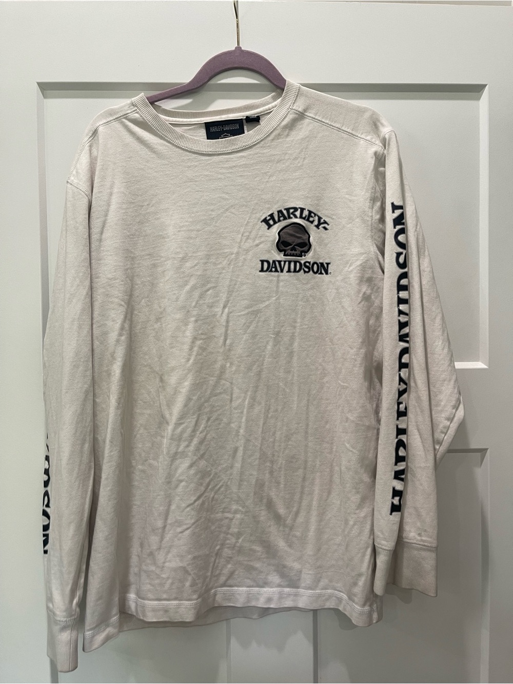 Harley-Davidson White Long Sleeve Skull Logo Tee with Sleeve Script